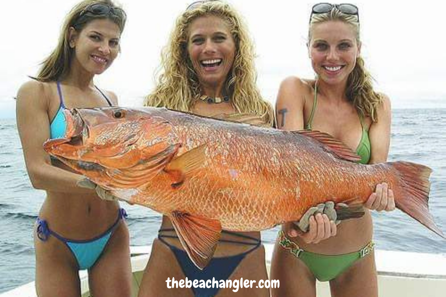 Ladies with a large Cupabera Snapper - Sandblaster bait caster review