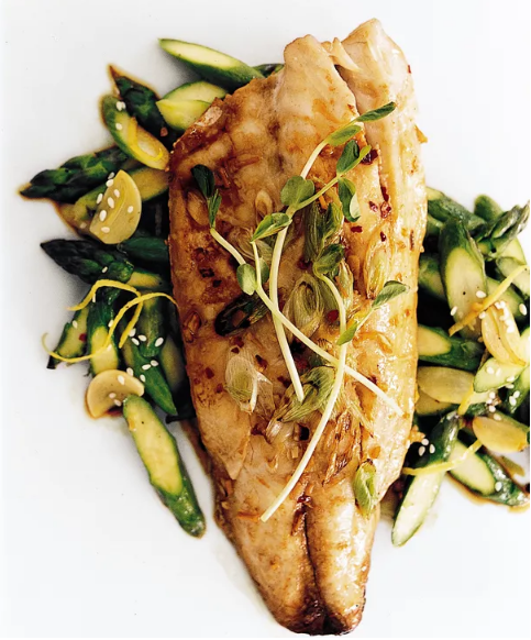 picture of broiled striped bass with ginger and scallions