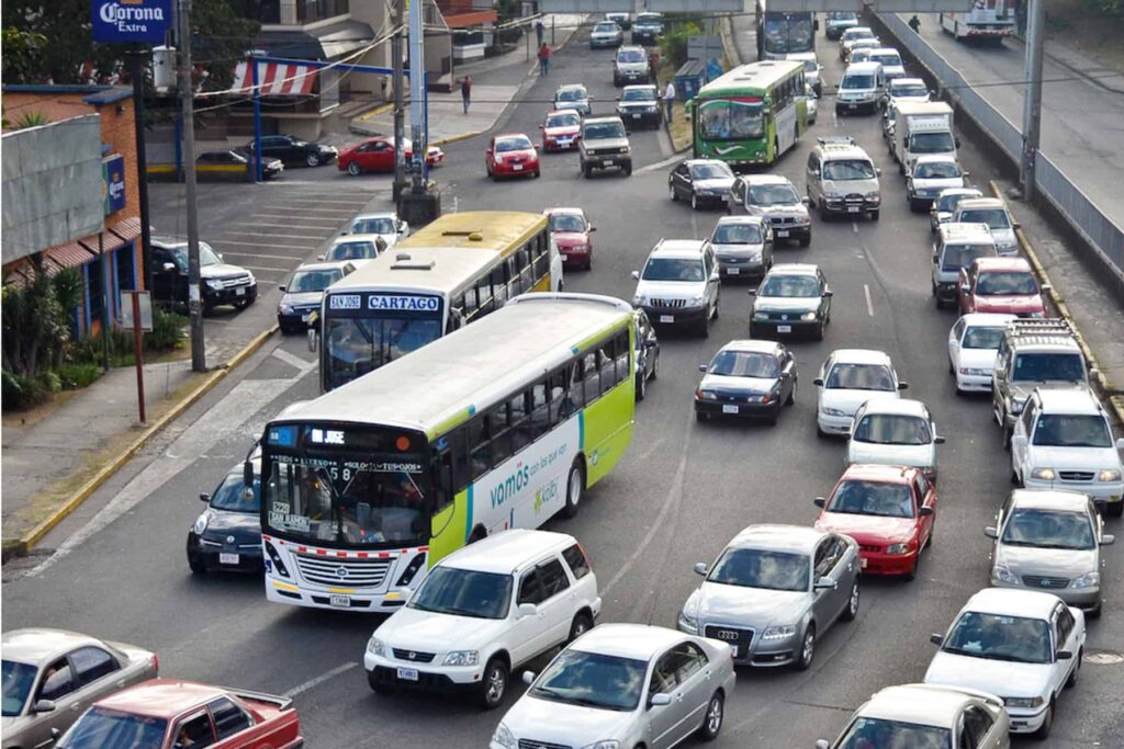 photo of traffic congestion in Costa Rica