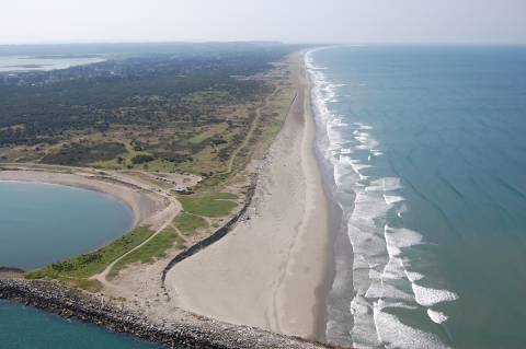 Westport Beach Washington - surf fishing the Washington coast