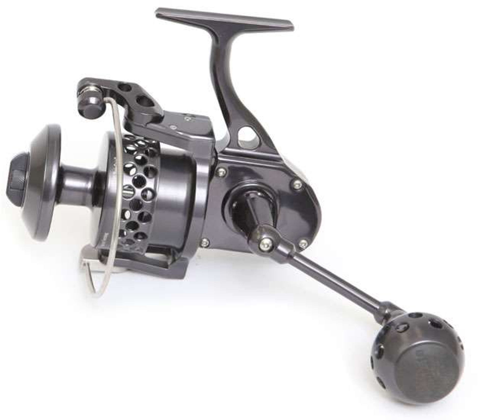 Accurate Twinspin spinning reel